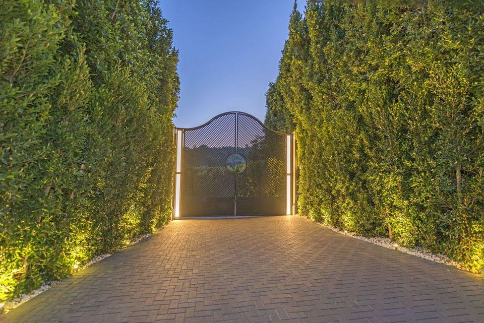 https___blogs-images.forbes.com_kristintablang_files_2018_06_4gate-HIGH2-Everett-Fenton-Gidley-1200x801.jpg