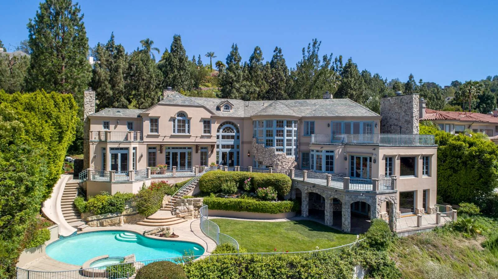 Image showcasing The Complete Guide to Los Angeles Gated Communities — Opulence LA