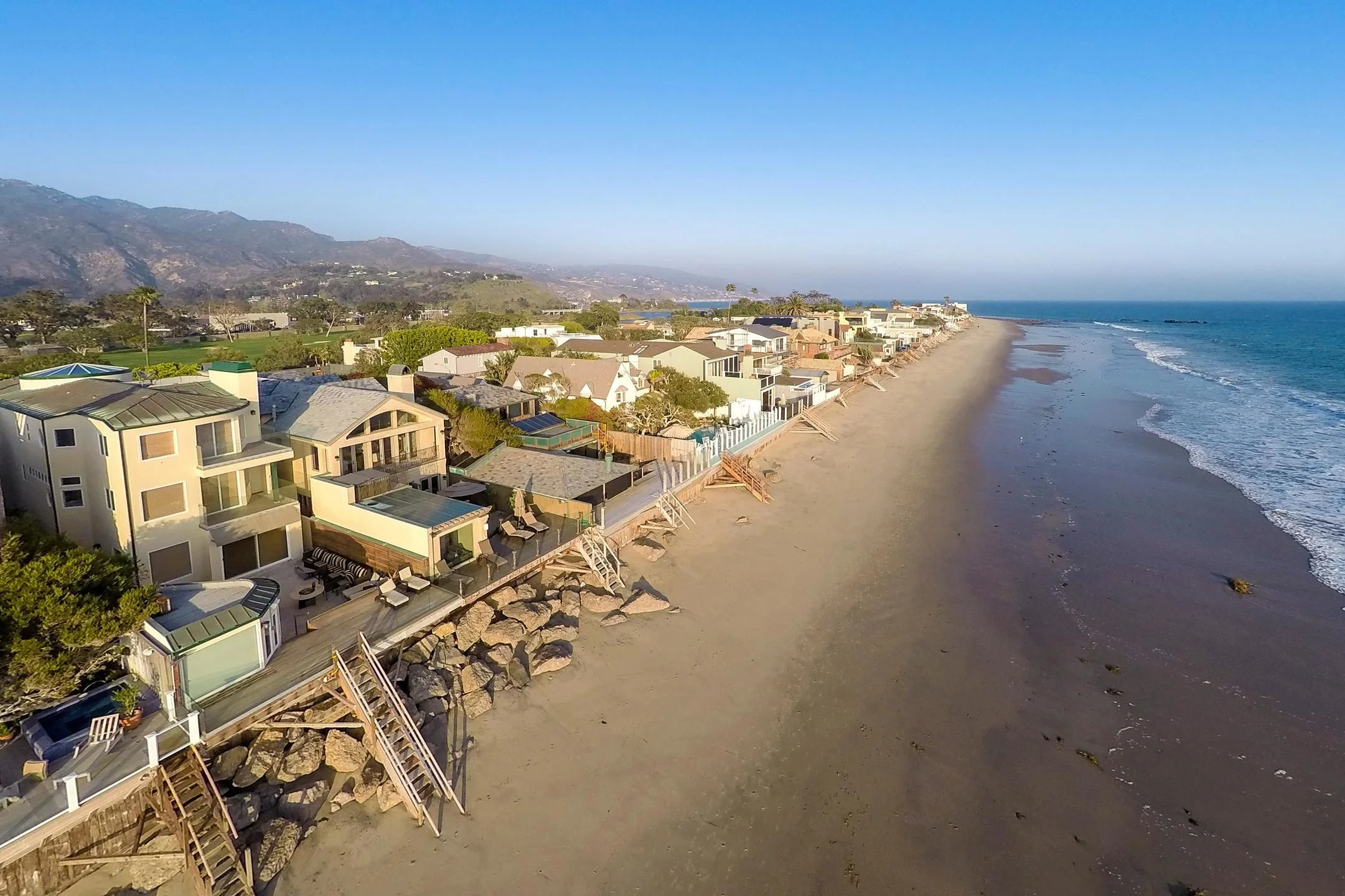 The Complete Guide to Los Angeles Gated Communities — Opulence LA