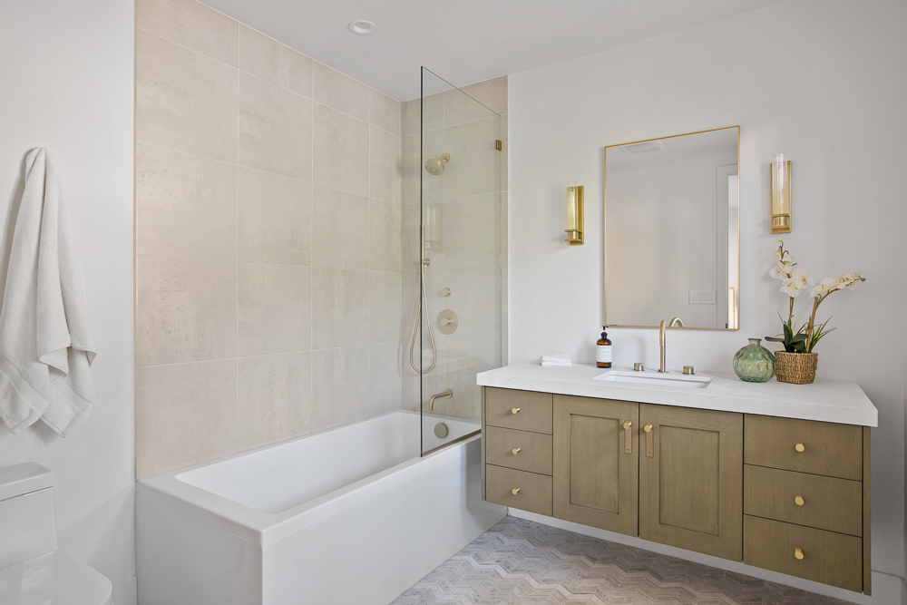 2515GlendowerMLS-virtuallyherestudios.com-9.jpg
