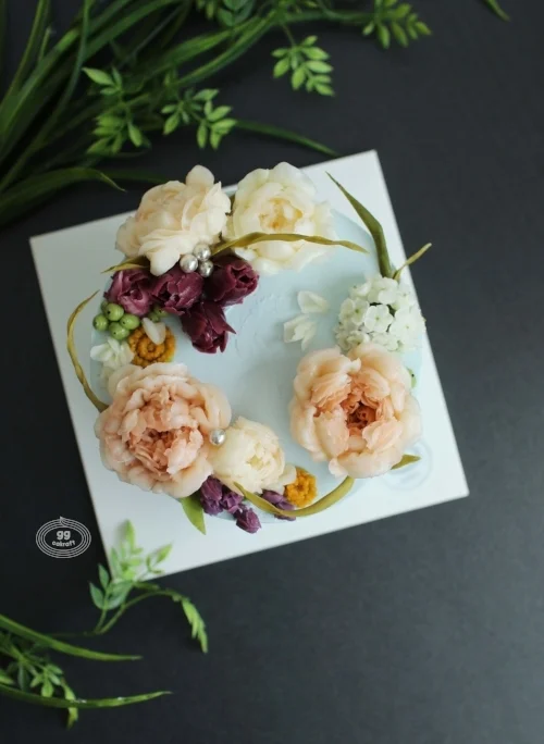 Day 2. Wreath Cake (Dummy cake) - Peony, Tulip, golden ball, pearis - 3D leaf