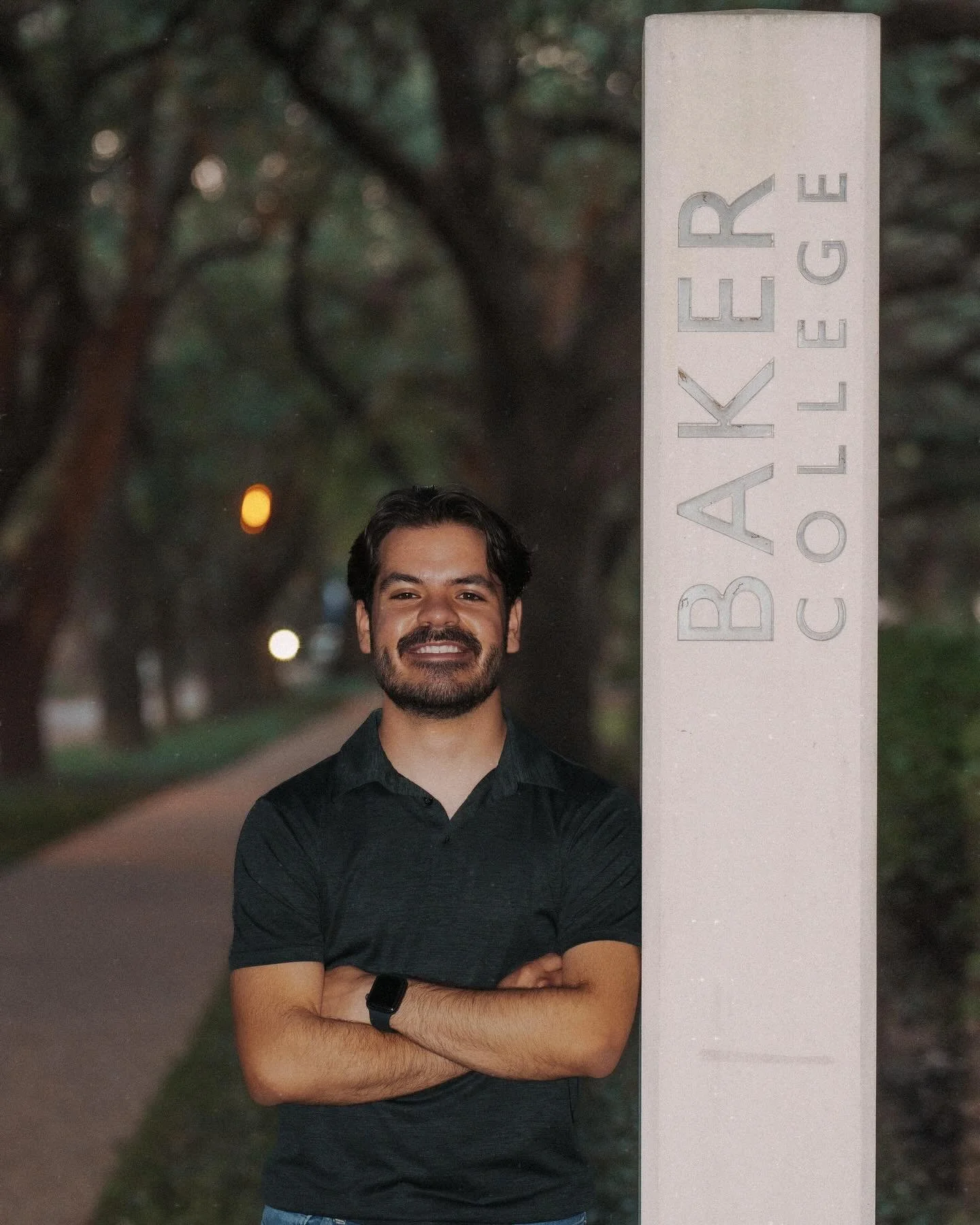 Hey, New Bakerites! Hey what?!?! HELLCOME TO BAKER ❤️&zwj;🔥❤️&zwj;🔥❤️&zwj;🔥 My name is Alex Rubio, and I am honored to be serving as the Baker President this year. I am a rising Senior majoring in Bioengineering 🧬⚙️ on the pre-med track 🩺 ! I am