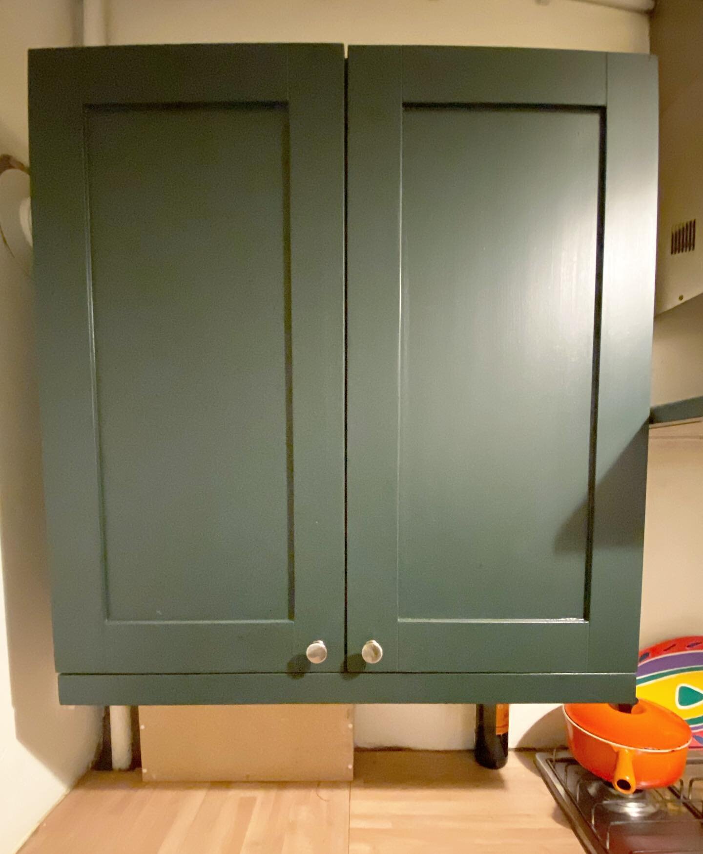 J O I N E R Y - Kitchen cupboard built to house a boiler and add some much needed storage space. Made and painted off site. 
Colour is @farrowandball &lsquo;Studio Green&rsquo; finish is Estate Eggshell.
#RichardsonInteriors #Joinery #Carpentry #Pain