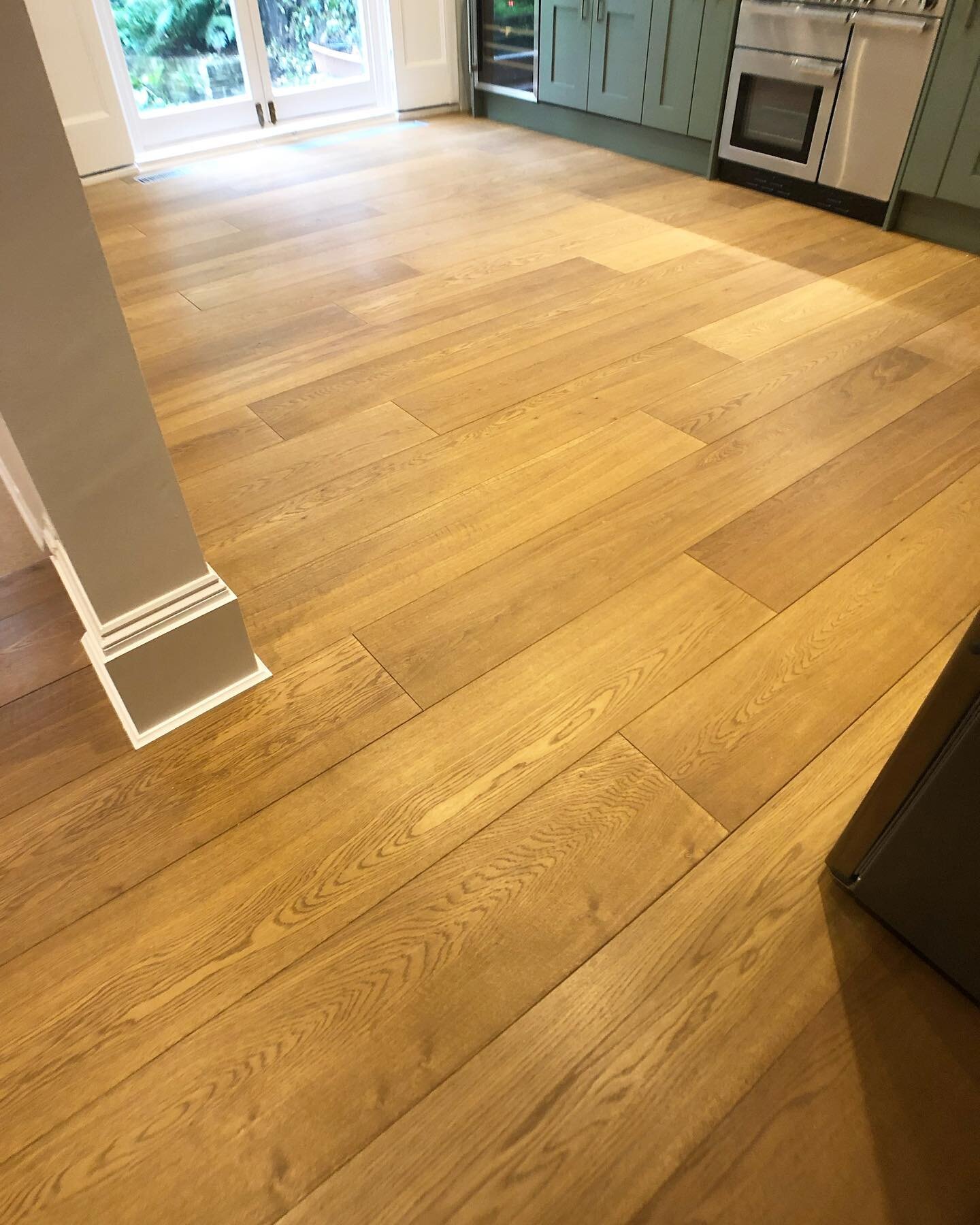 F L O O R I N G - Part 1. Over 40m2 of engineered oak flooring was laid in this house in #Lewisham. Supplied by Jordan&rsquo;s Wood Flooring in #Wimbledon 
Keep swiping to see before photos.
#RichardsonInteriors #Flooring #FlooringInstallation #Engin