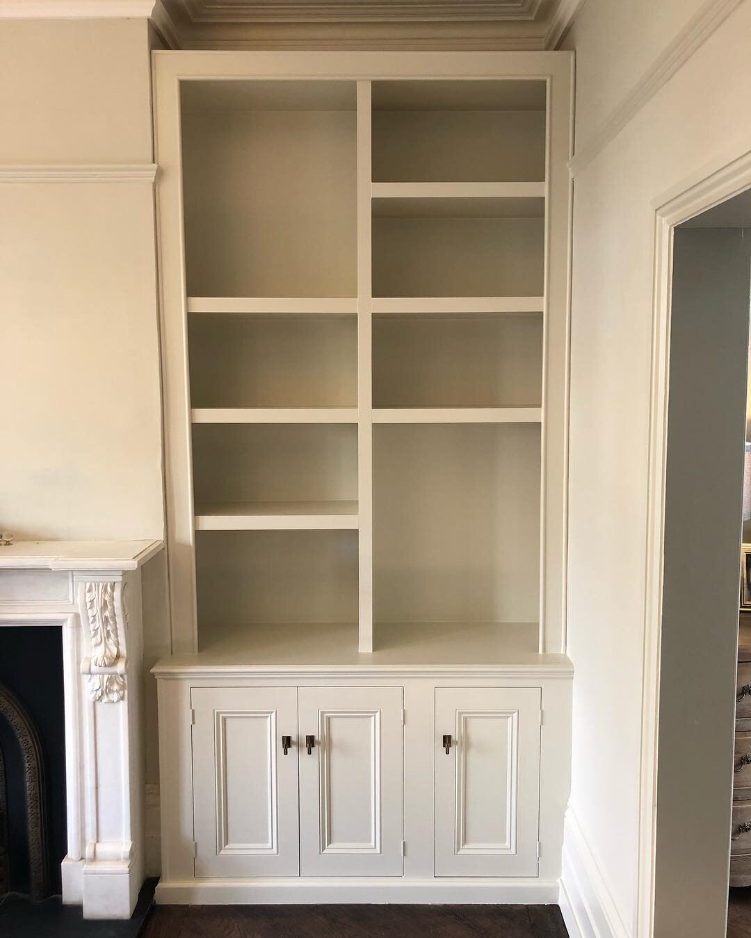 Completed this shelving unit earlier this week. It&rsquo;s part of an ongoing job in #Dulwich for @a_dulwich_diary - Clients wanted a taller more contemporary unit with space for a large lamp. Colour is @farrowandball &lsquo;Shadow White&rsquo; finis