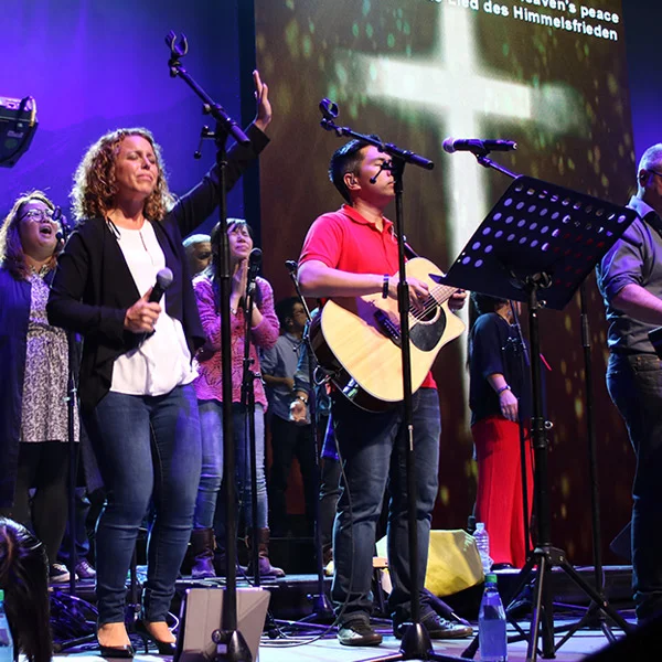 worship-family.jpg