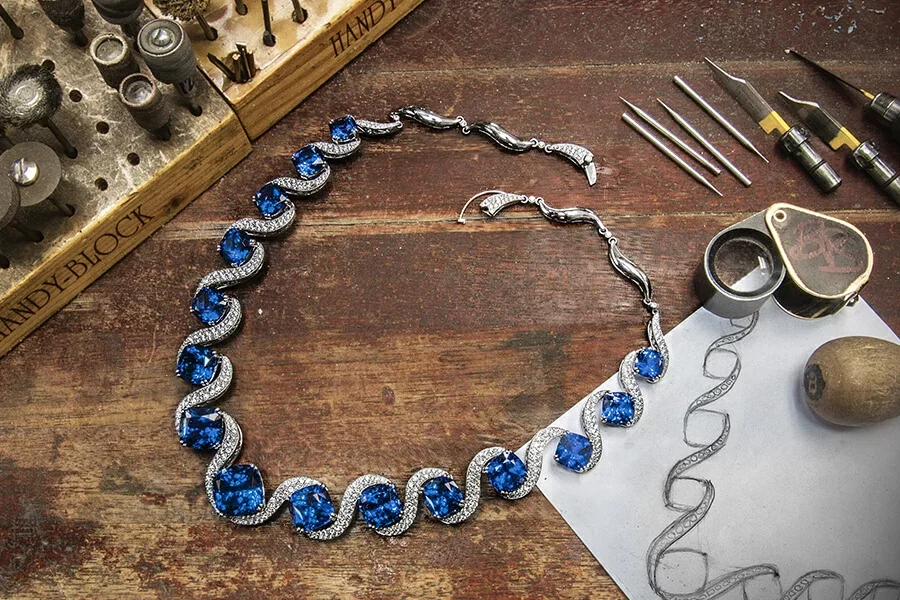 Bijoux Collective: Elevating Custom Jewellery Through AI and Conversational Design