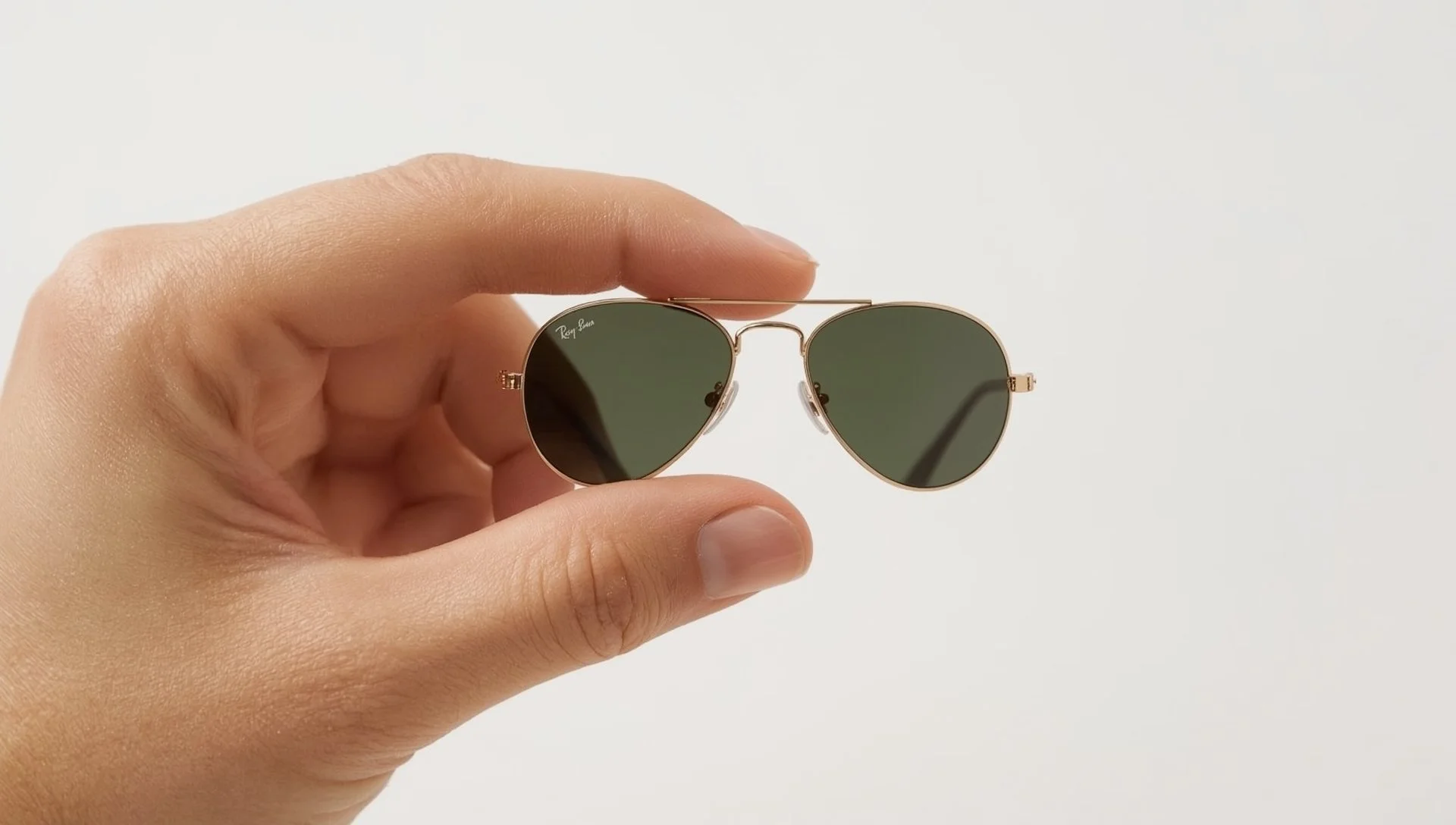 Lucid_Realism_A_highresolution_advertising_photograph_of_a_rea_1 (4).jpg