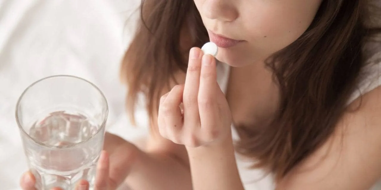 Health Gender Bias: Dosage &amp; Pharmacokinetic Mismatch Detection