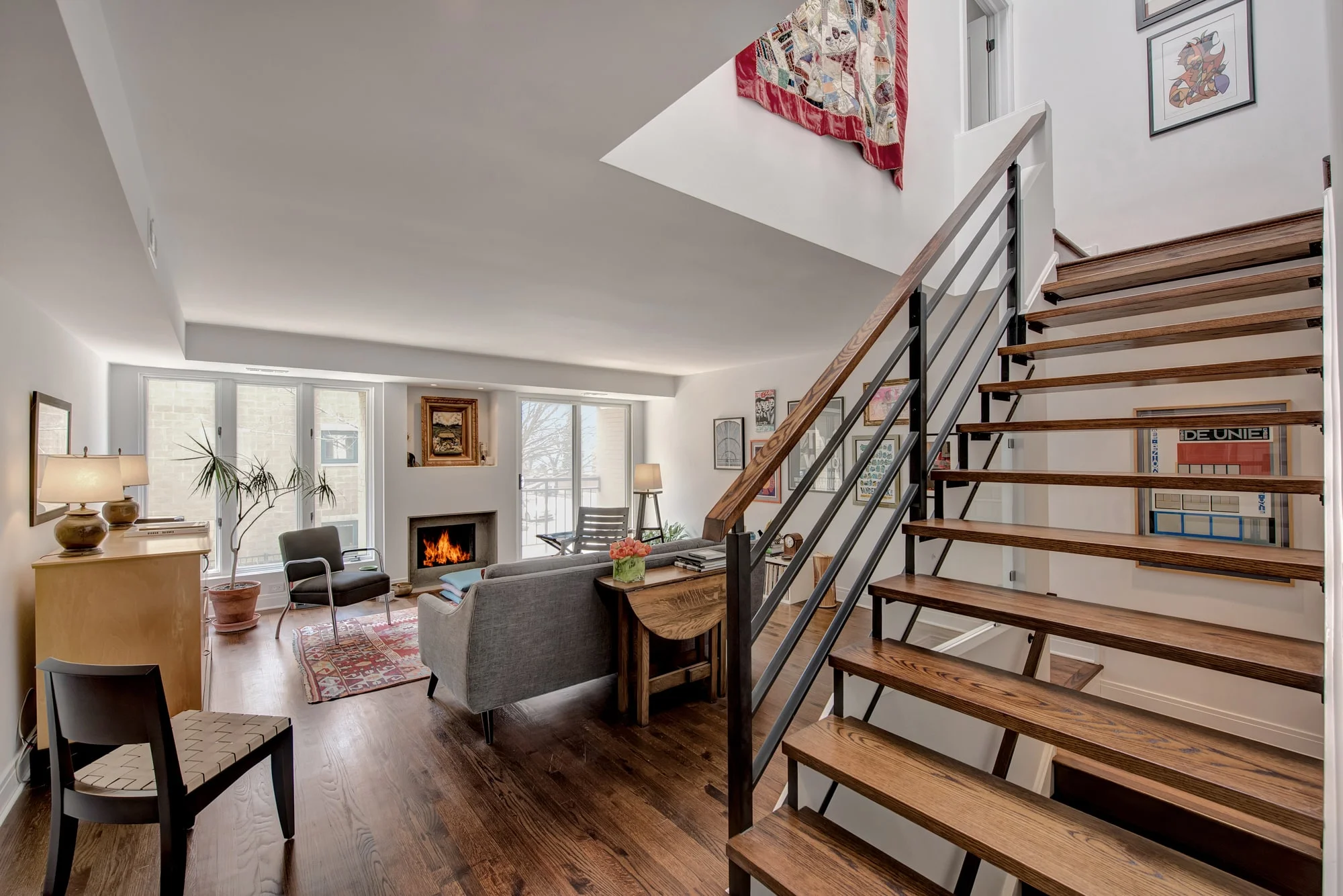 1643 North Larrabee-22-min.jpg