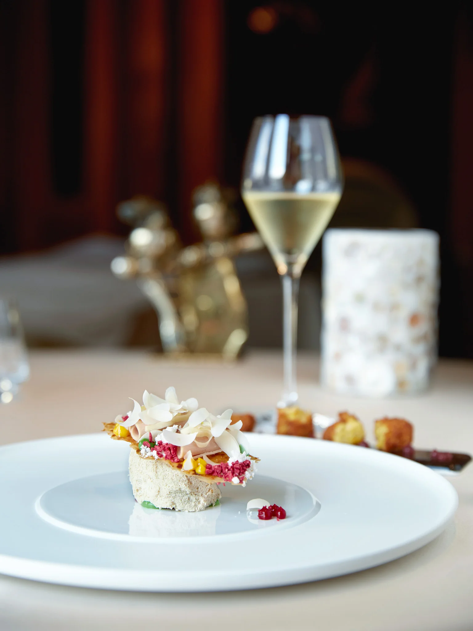 Adlon_Esszimmer_2610.jpg
