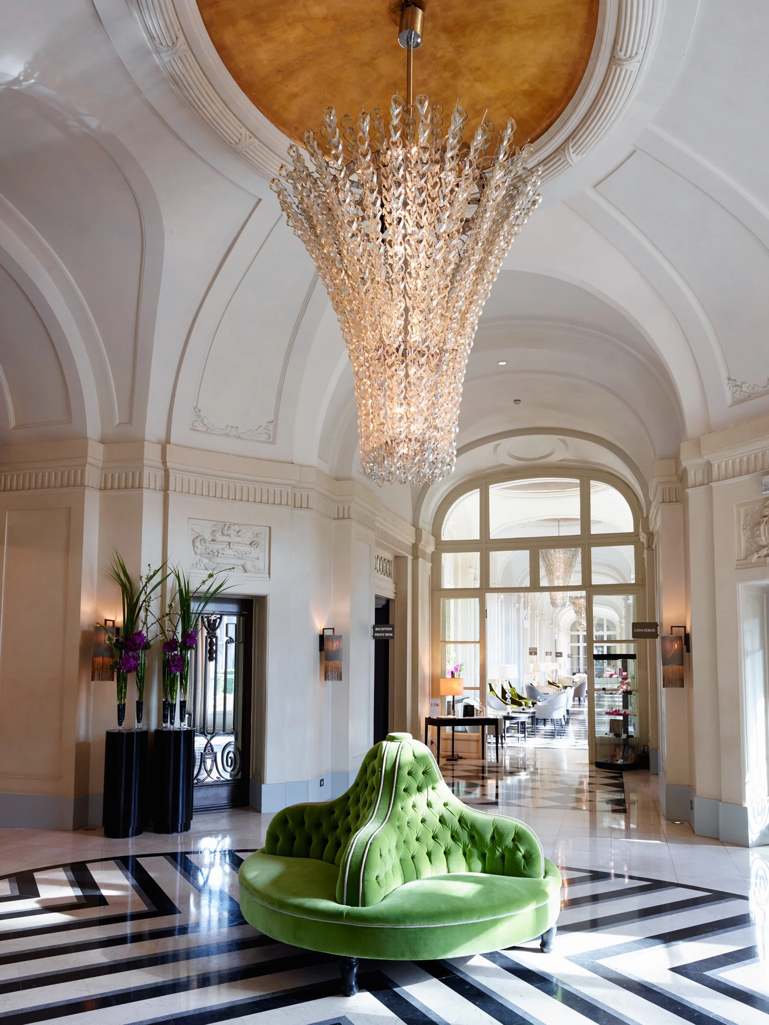 Versailles_144391 1.jpg