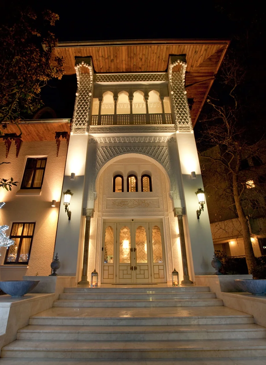 Realization: 2009 Location: Yalta, Ukraine Awards: The best mini-hotel in «Ukrainian Travel Awards 2012 – Open Ukraine»
