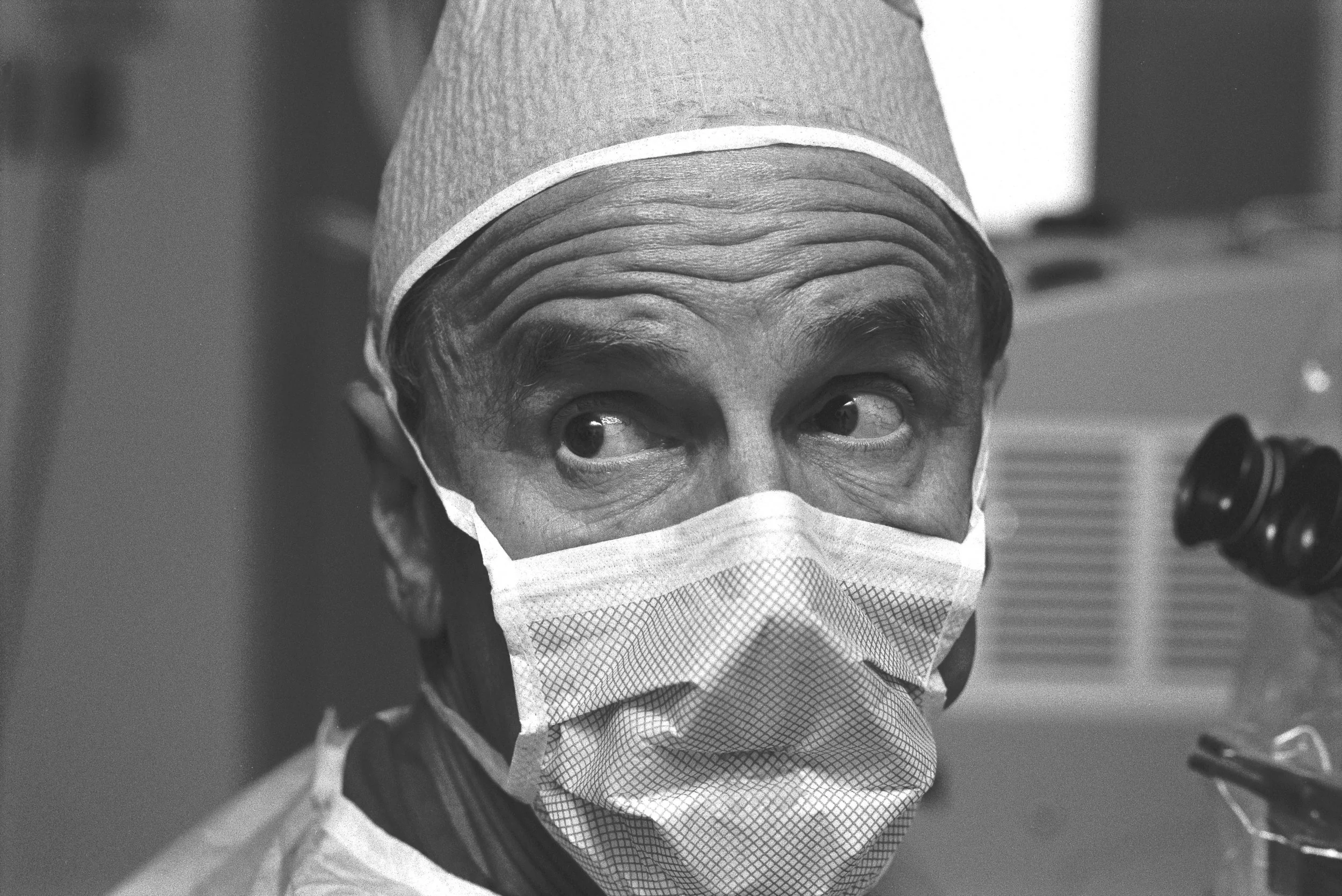 The eyes of Dr. Robert Spetzler. Ed Sylvester wrote about his experience of following Spetzler around the BNI for 2 years in his riveting read, the 'Healing Blade'. Sylvester comments on Spetzler's legendary powers of concentration. 'Concentration is the hallmark of a neurosurgeon, Spetzler's ability to entirely focus himself and his ability to suddenly then say, 'OK I've gotten to my point in this neurosurgery, I'm going to leave for 20 minutes' and he'll scrub out and his mind is entirely on something else, whether it's another neurosurgery or a hiring or the budget, he can entirely take himself away and then entirely bring himself back.