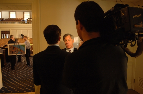 Gary Hirshberg, Founder & CEO of Stonyfield Farms speaking at the New Hampshire State Senate against the proposed $450m investment in an ageing coal plant – arguing that the money would be better invested in CO2‐free wind power.