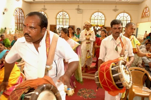  A Hindu wedding taking place at Sri Rajarajeshwari Nagar on the outskirts of Bangalore. Pradeep Shankar, the editor of Smart Techie - India's leading technology magazine marrying Jioti. 
