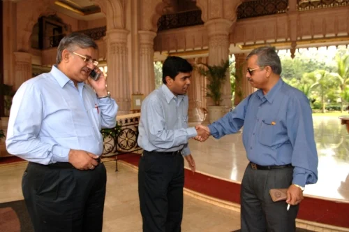  Much of the high powered networking in Bangalore takes place in the hotel lobby of the exclusive Leela Palace on Airport Road. 