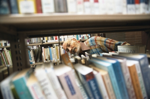  Edgar Bartolucci at the local library, where researched unproven alternative therapies from high doses of vitamins to shark’s cartilage and acupuncture to which he credits his remission.  