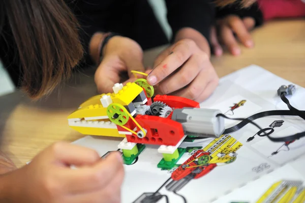 LEGO 170.jpg