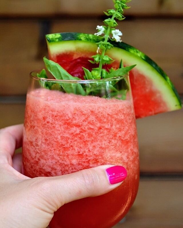 Summer is the season of cocktails in my opinion and this ✨NEW RECIPE✨ for Summer Crush, a celebration of watermelon 🍉. It&rsquo;s a slushy adult beverage that will keep you cool, perfect for the 4th! Leave out the vodka for a fun drink the kids and 