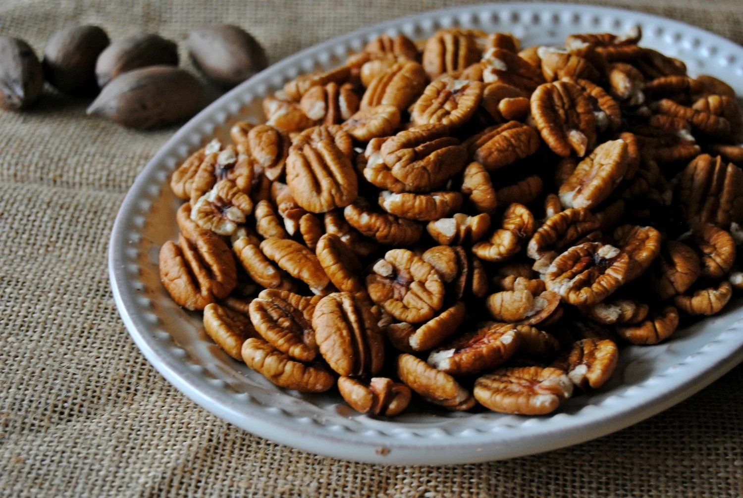 kanza_pecan_halves