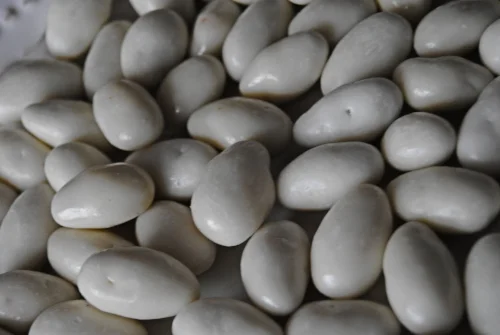 Creamy_White_Almonds_2.jpg