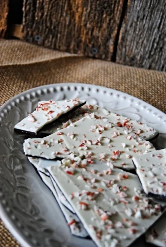 Peppermint_Bark_2.jpg