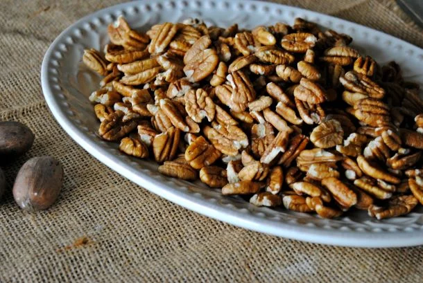 gorgeous_native_pecan_halves