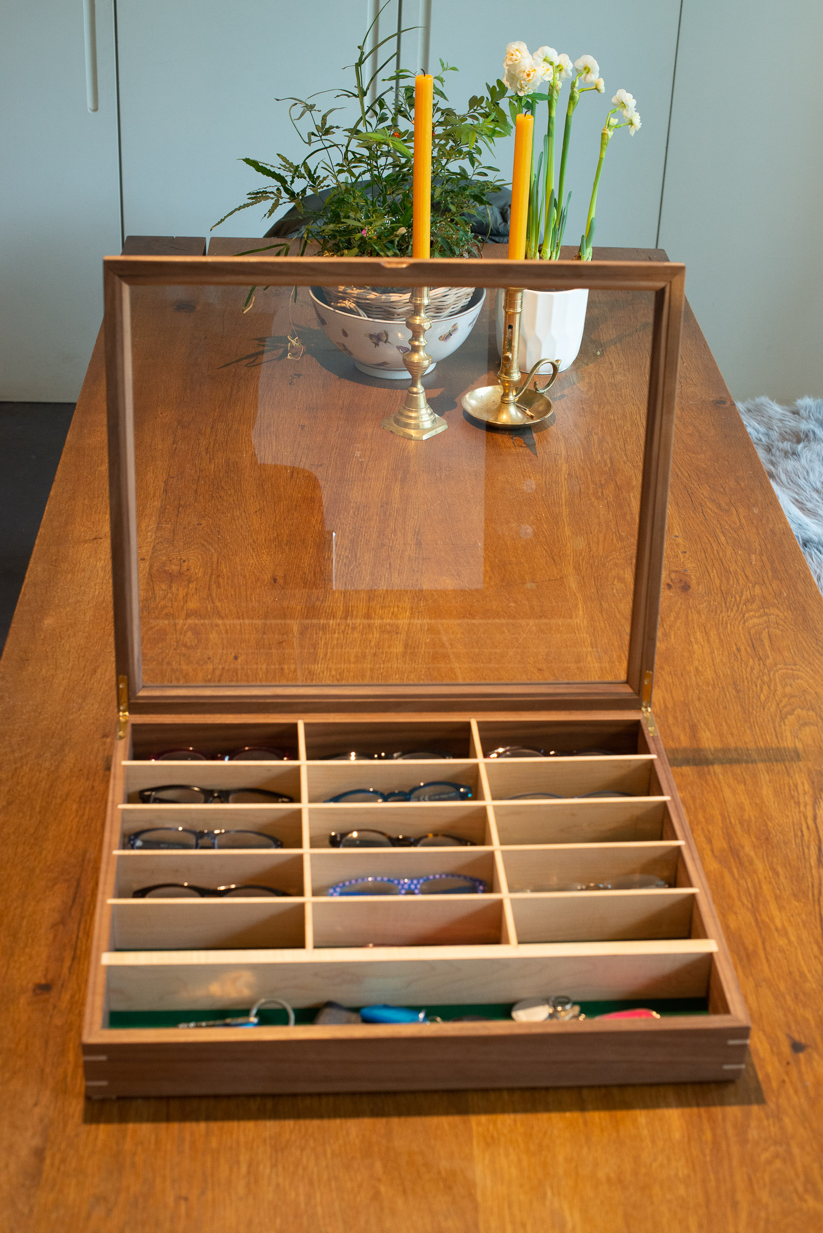 Sunglasses Display Case