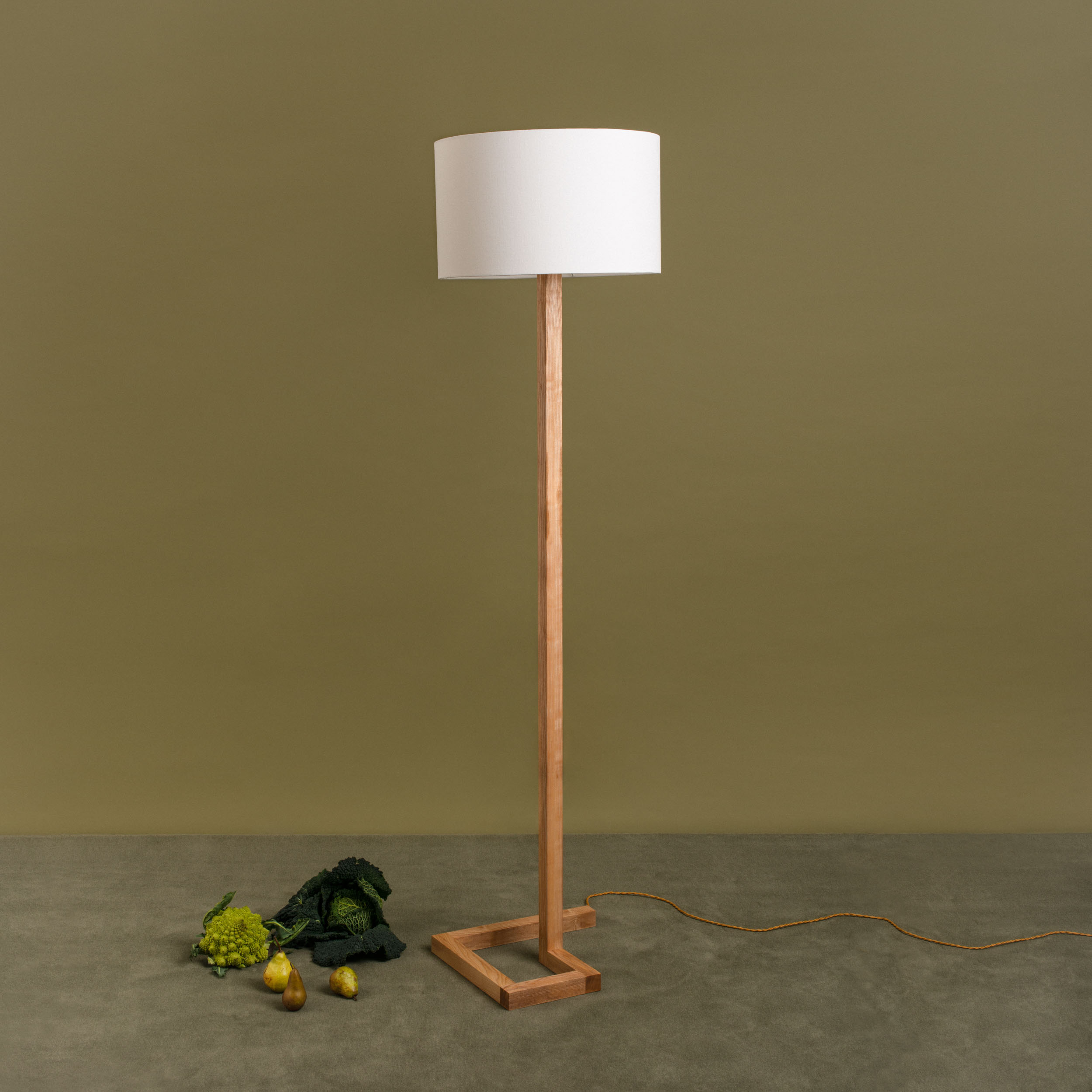 spiral-floor-lamp_colinharris.jpg