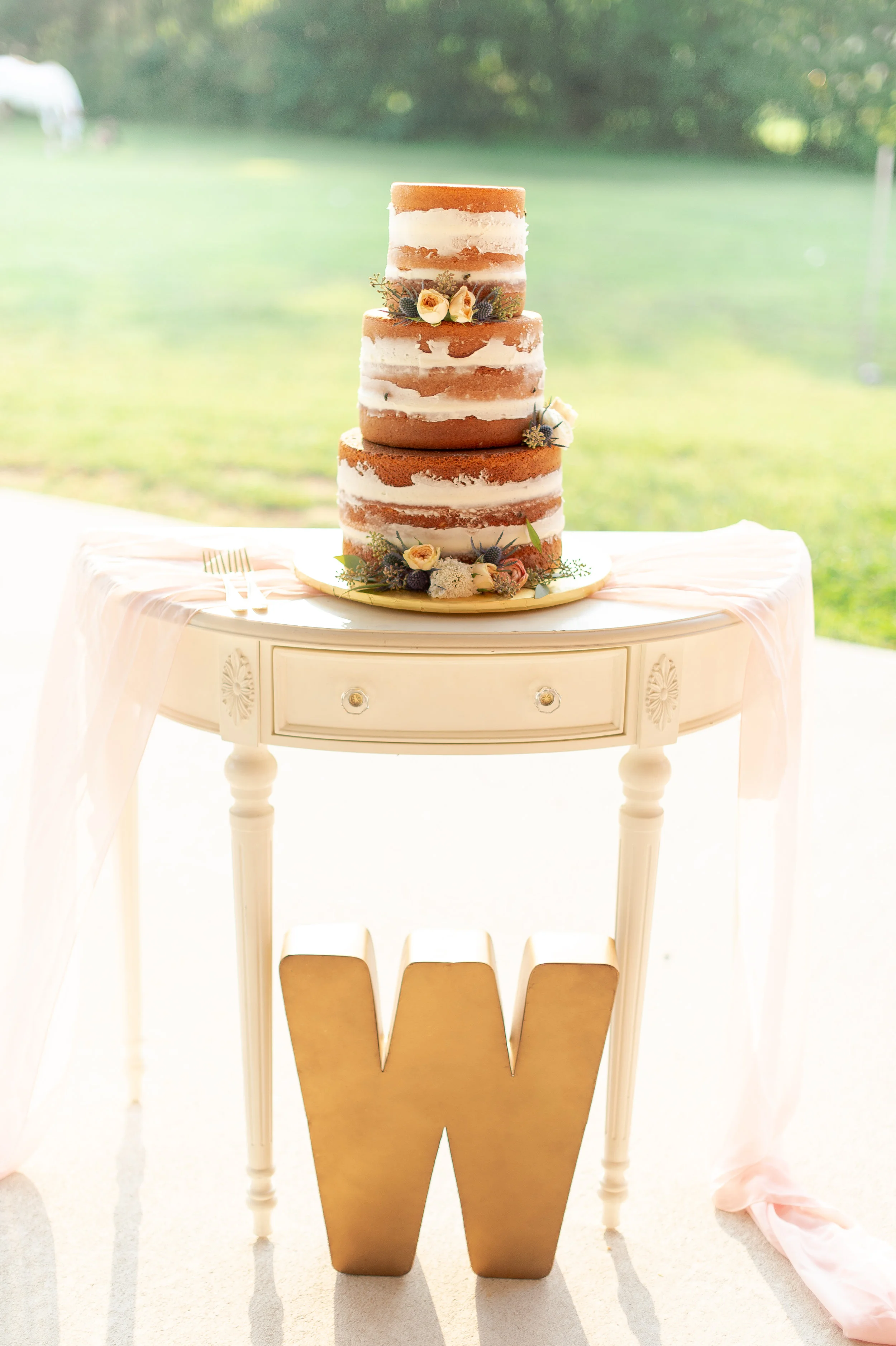 Dusty Summer Wedding Shoot