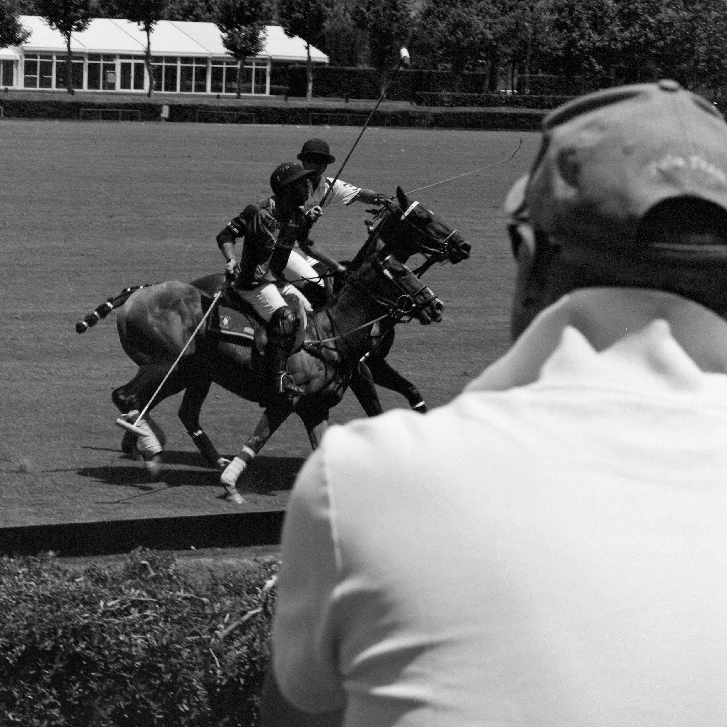La Soñada Polo Team - Close to the eyes