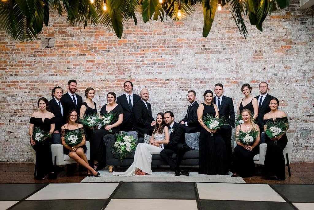 A back up rain photo spot never looked so glamorous 🖤🤍🖤🤍
.
.
.
#wilmingtonweddings #weddingplanner #blackandwhitewedding #tropicalbouquet #tropicalweddingflowers #bakery105 #bubblyeventsnc #bubblyevents #blackbridesmaiddresses