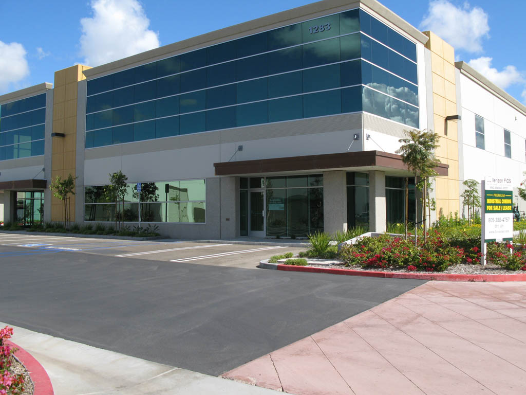 Flynn-Rd-Biz-Park-072.jpg