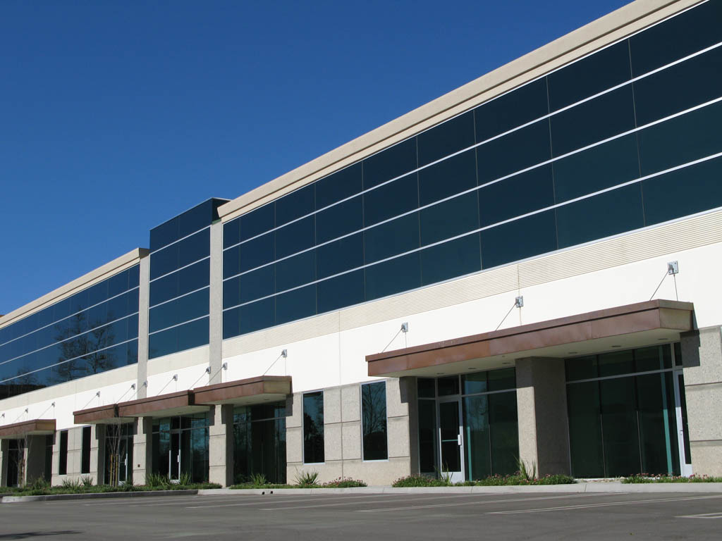 Flynn-Rd-Biz-Park-002.jpg