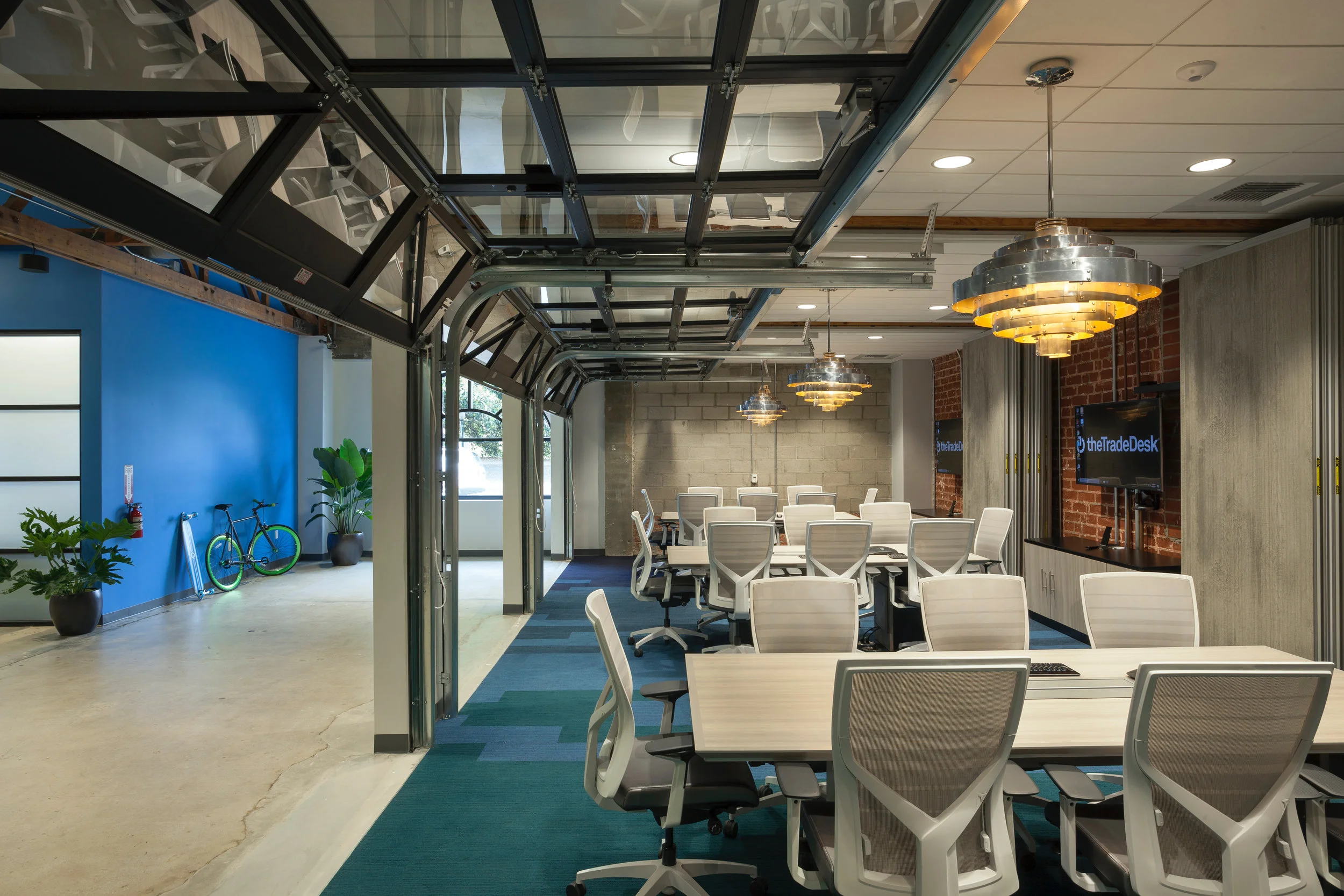 Trade desk 101chsnt-3.JPG