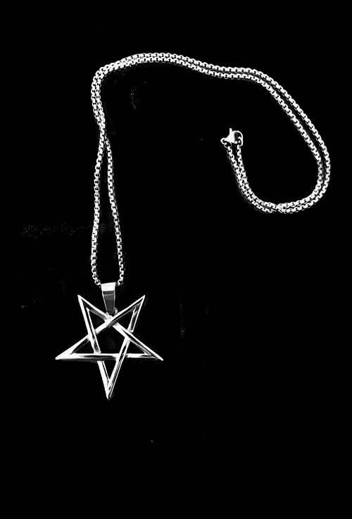 Twintemple_shop_pentagram.jpg