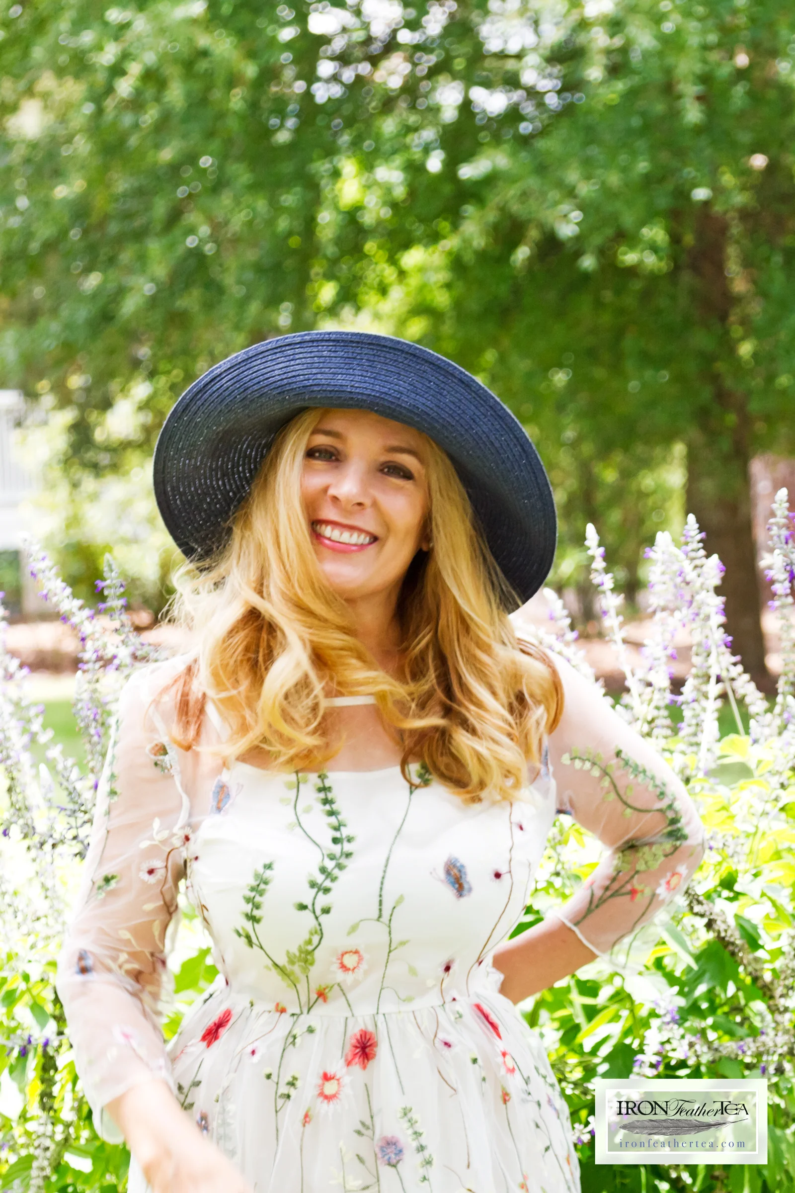 Dorothy flipped up her hat brim to show off her sunny smile. 