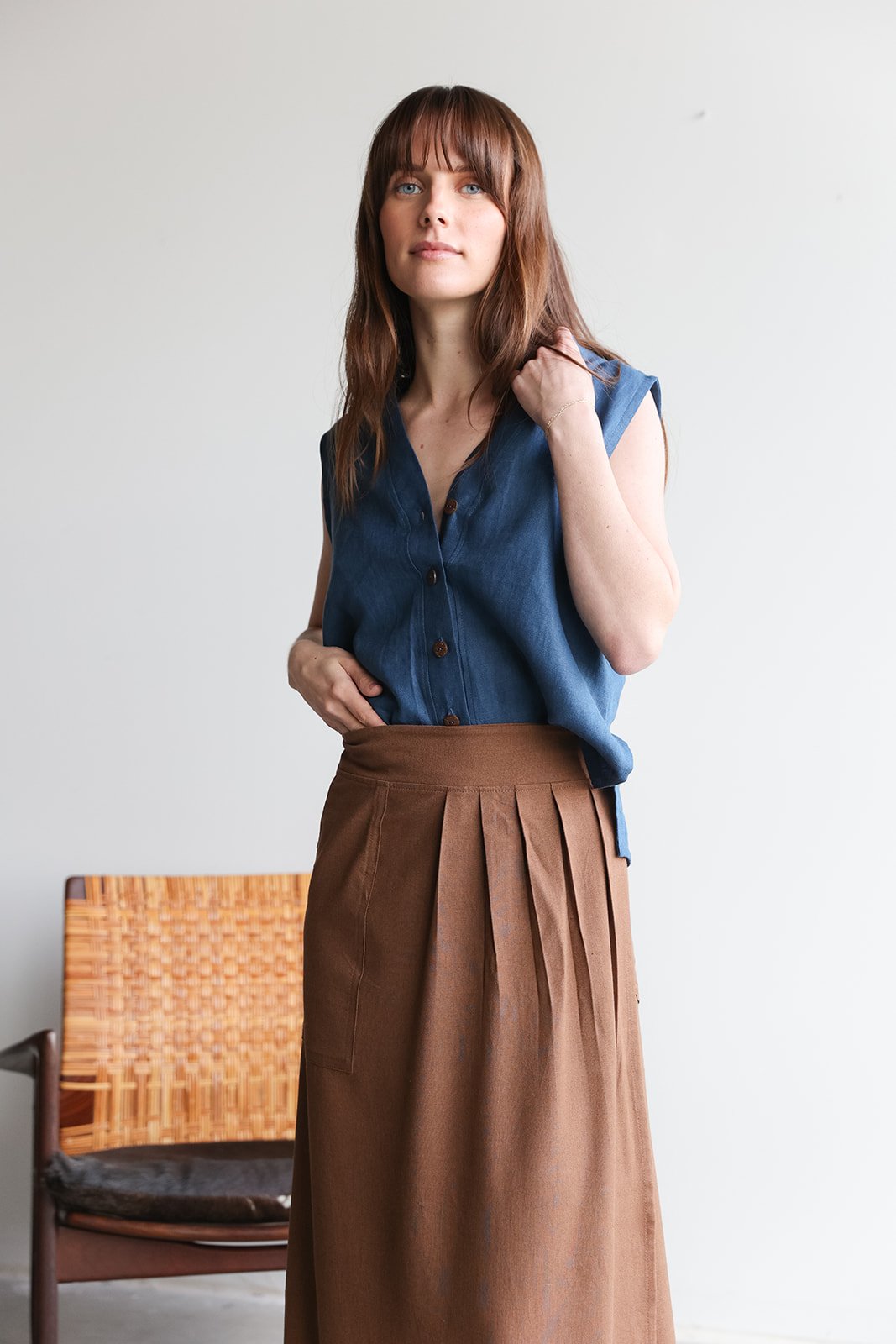 nomi-designs-linen-wrap-skirt-cocoa-details.jpg