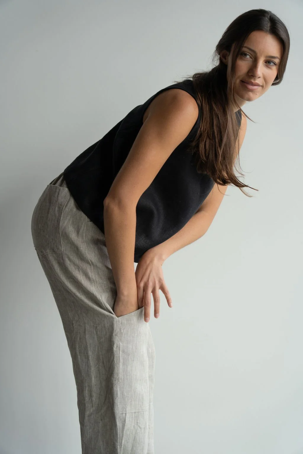 linen-cargo-pants-tank-black-side.jpg