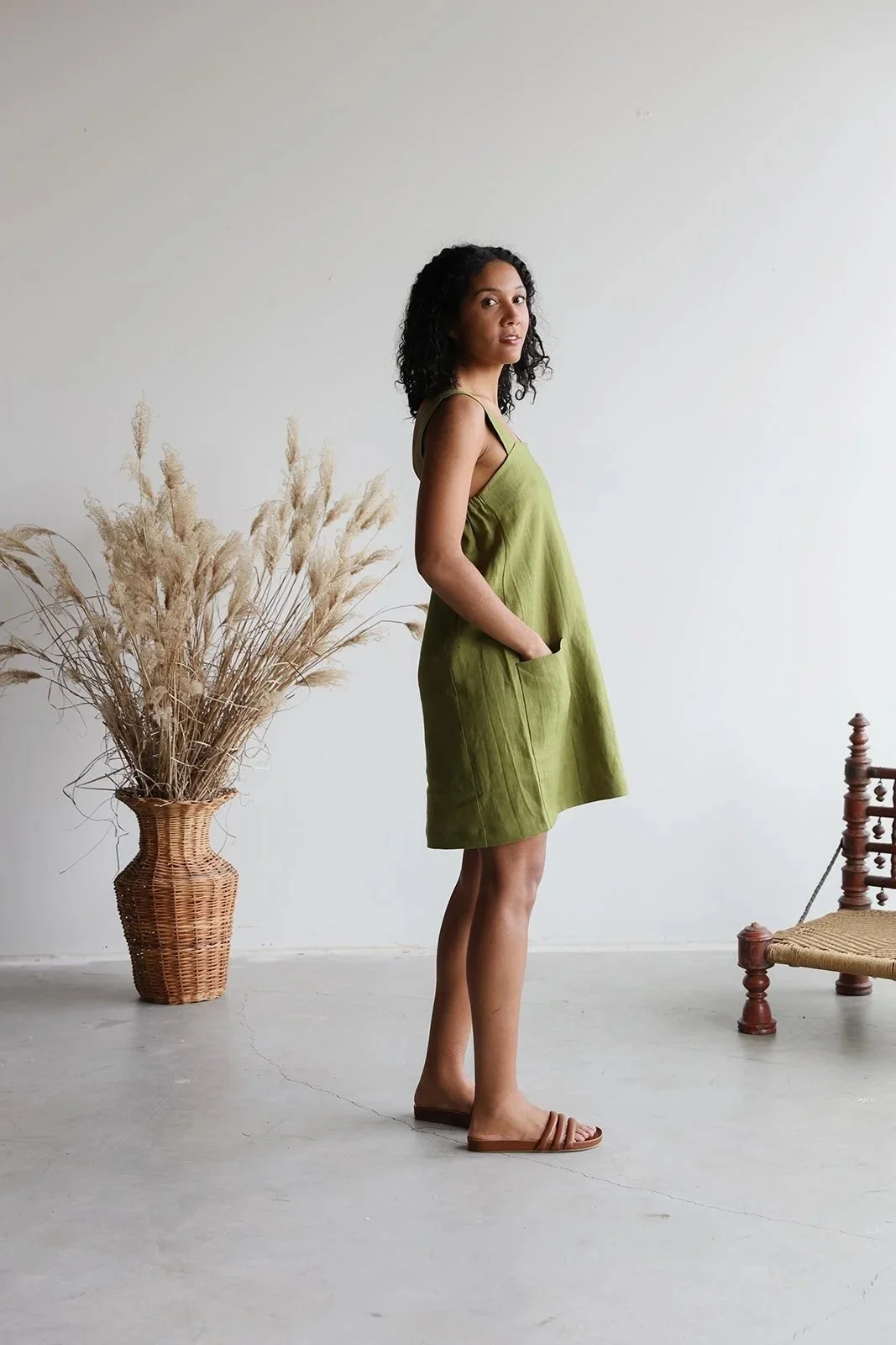 nomi-designs-linen-straps-dress-pesto-side.jpg