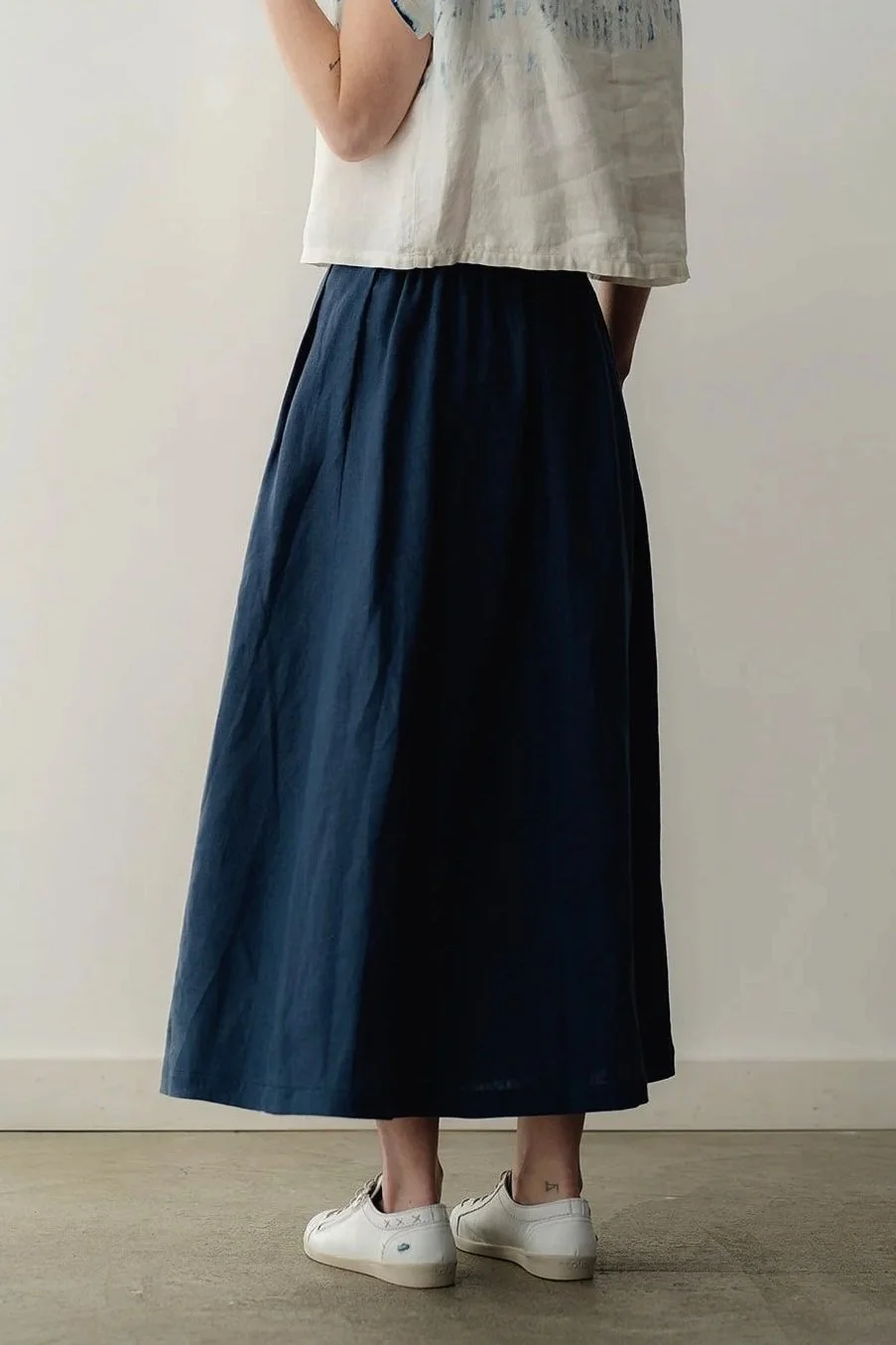 linen-skirt-ocean-back.jpg