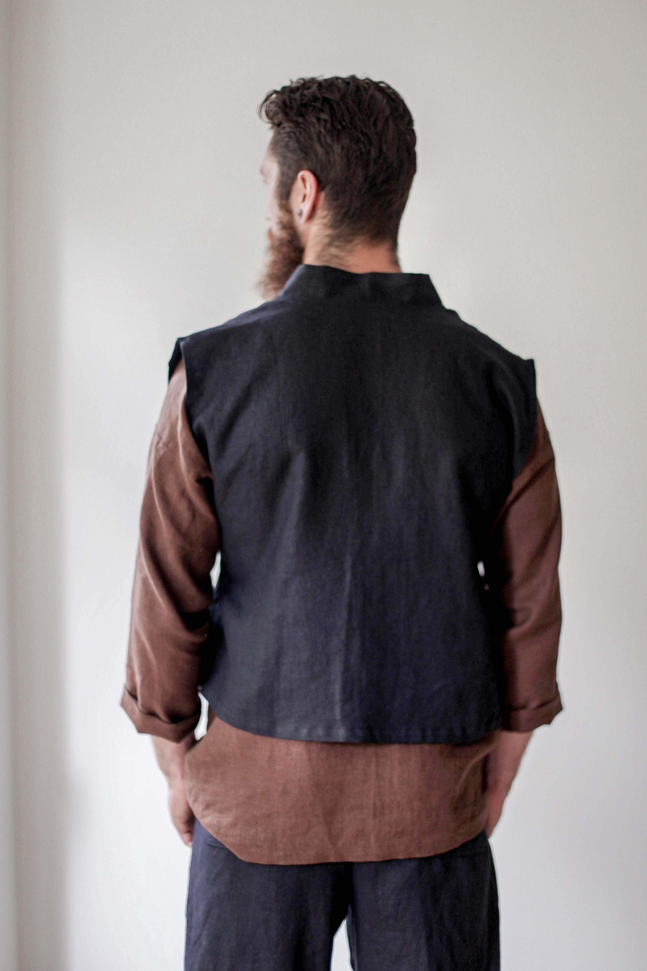 nomi-designs_mens-katara-vest_black_natural-linen-vest-for-men_back-tied.jpg