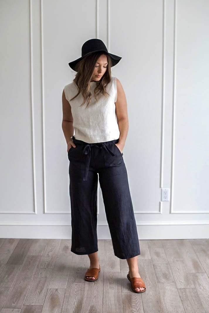 Alex Capri Pants - Black