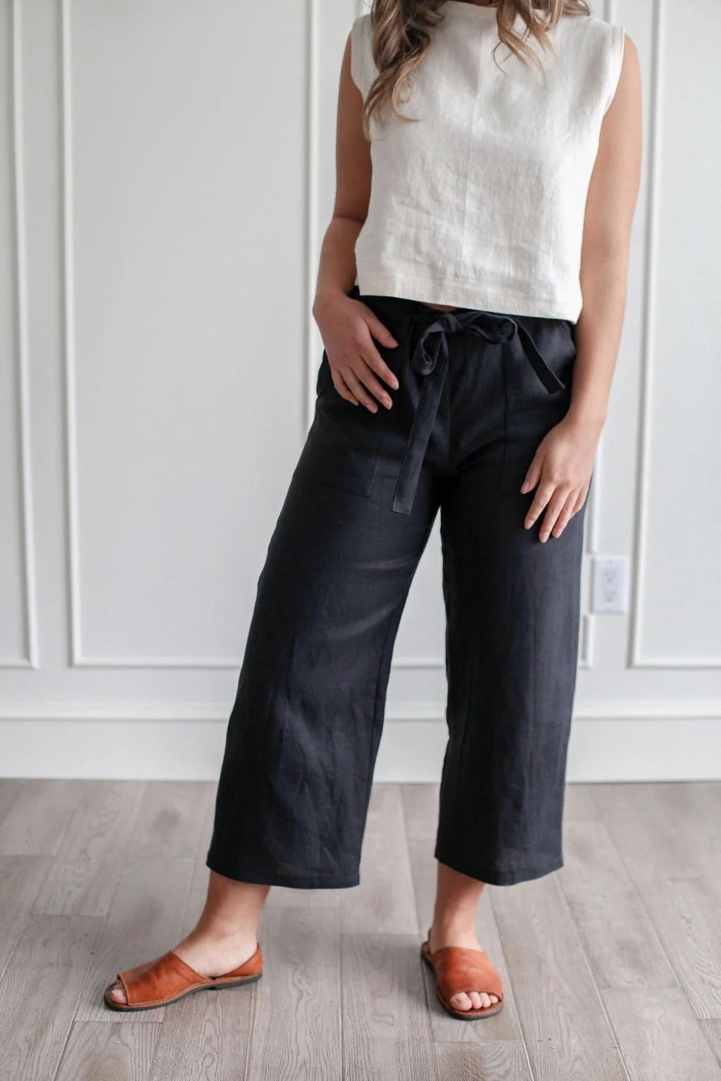 Alex Capri Pants - Black