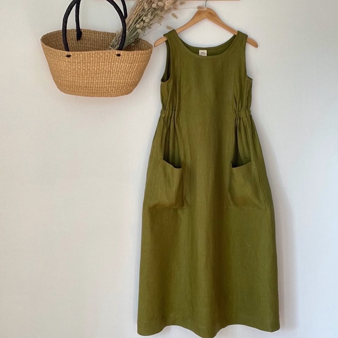 Two years ago, during the heat waves that swept the West Coast, I needed something cool to wear that wasn&rsquo;t heavy. That&rsquo;s when I came up with the idea for the Roz dress. I wanted a dress that was light and breezy but still made me look go