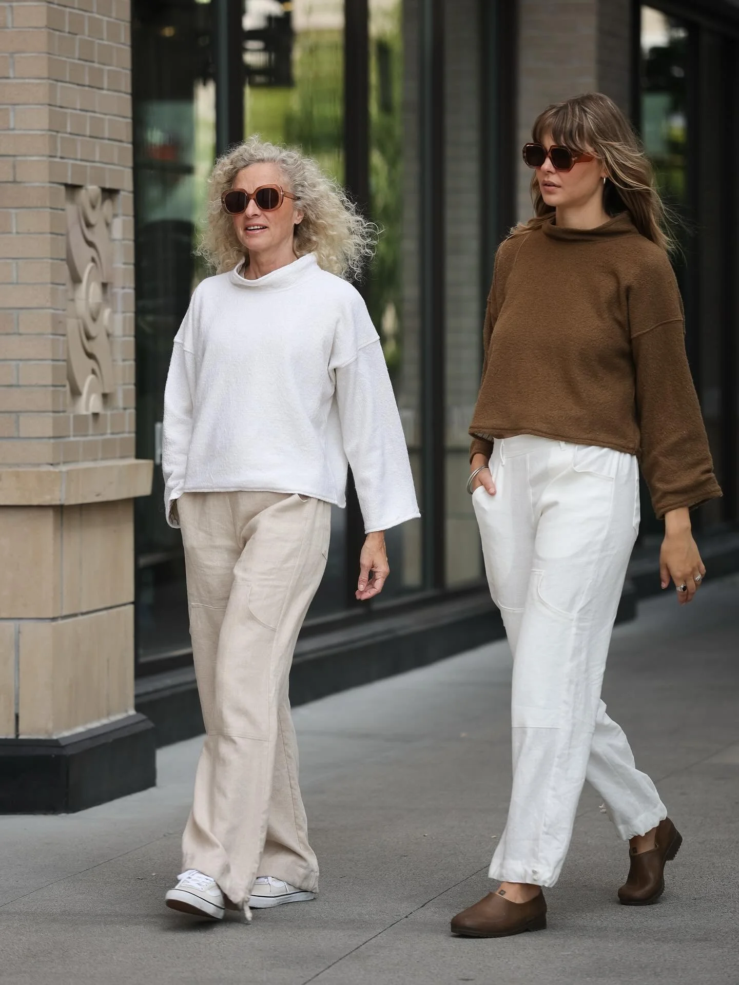 It looks like rain is coming this weekend here on the West Coast, I hope you stay warm and cozy!
The Sasha Sweater with its double layers is just perfect for those in-between days when it&rsquo;s warm one minute and cool and rainy the next.

@berkley