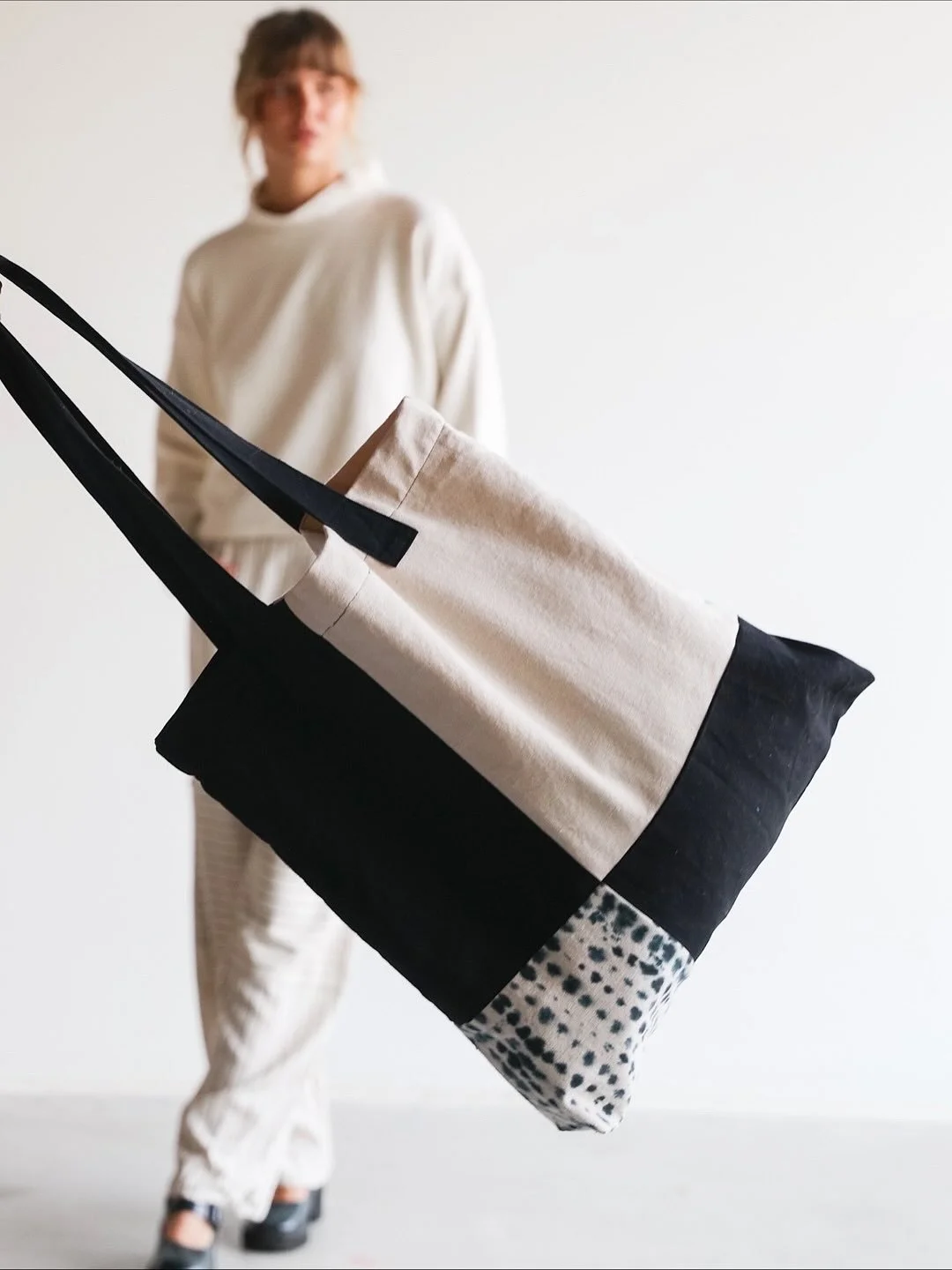 Nomi&rsquo;s New Canvas Bag!
Each bag is made from canvas and features a unique usimetri pattern. The handles and a section of each bag are dyed using the traditional Japanese Shibori technique, adding rich colors and designs. It also includes a hand