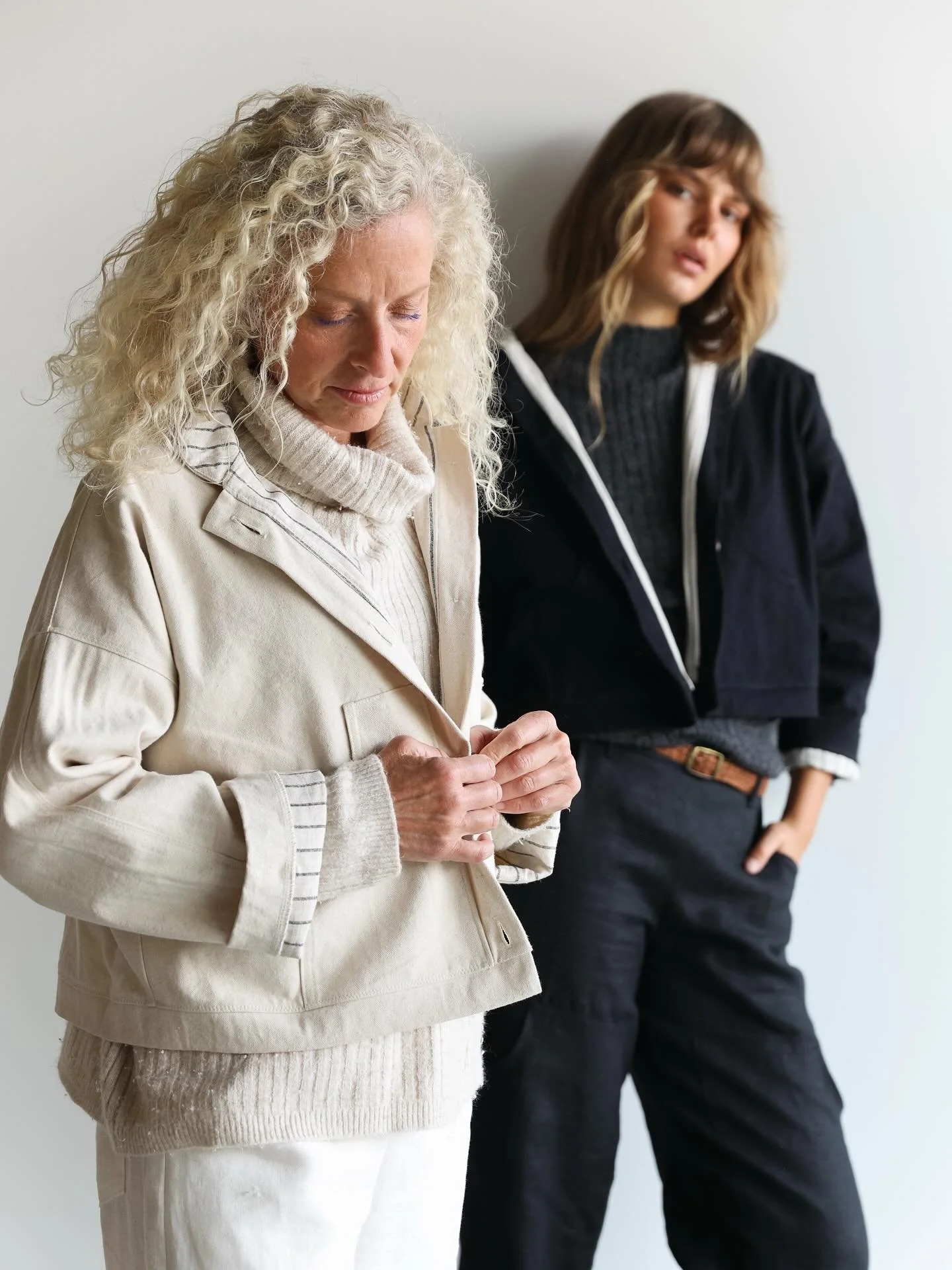 We&rsquo;re having some stormy days here on the West Coast. I hope you stay safe and warm. 
In the photos, you can see the Eden double-layer canvas/linen jacket layered over sweaters, paired with the Eva cargo pants. 
These outfits will keep you cozy
