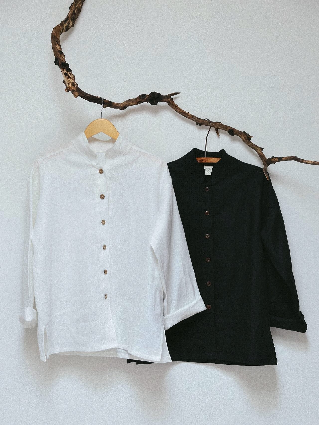 The new Ellie Shirt has quickly become one of your favourites, and that makes me so happy.
Designed for comfort and easy styling, the Ellie Shirt is a timeless layering piece that pairs beautifully with the Nomi Vest and works perfectly under sweater